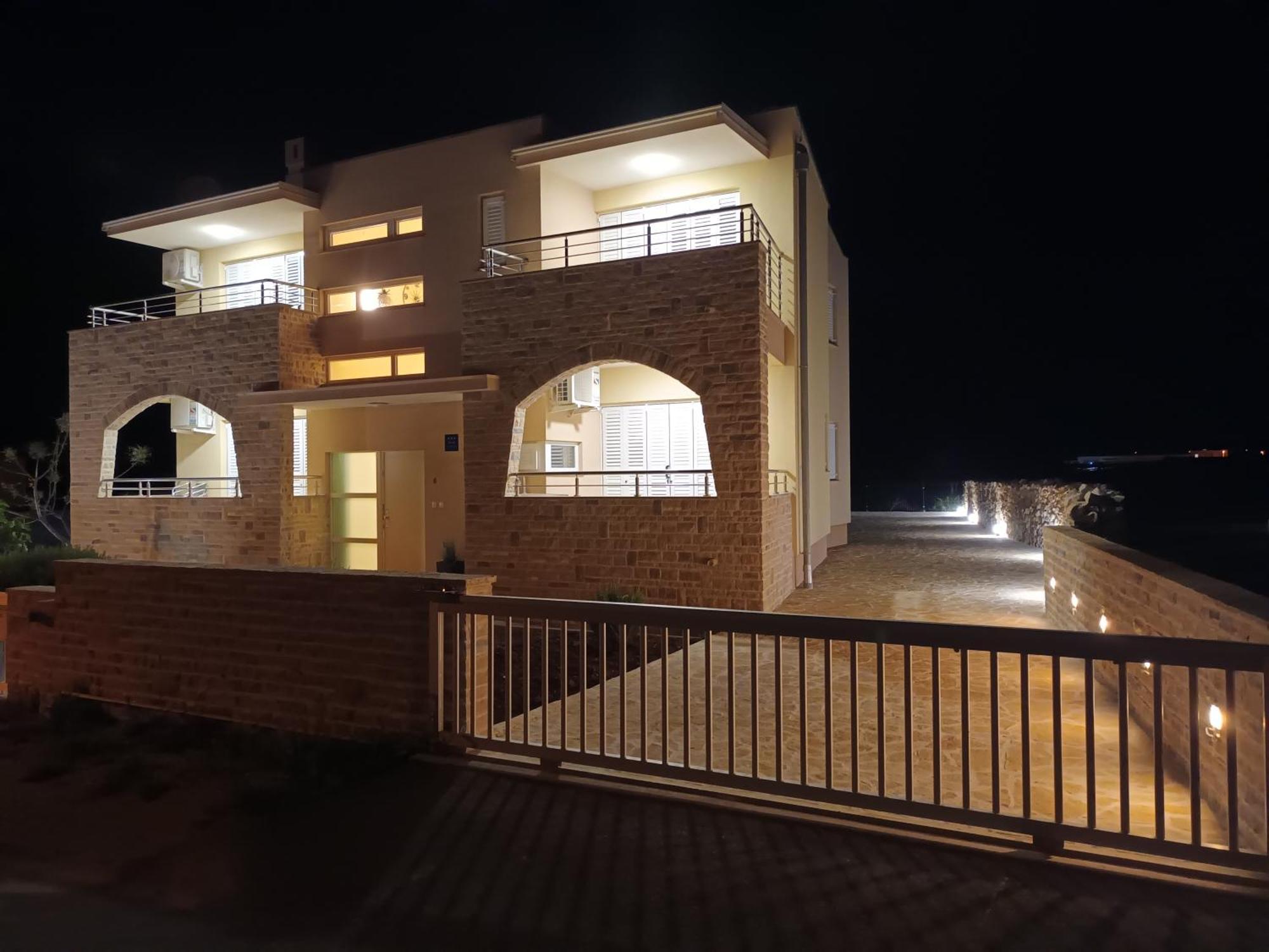 Apartmani Lucija Povljana Exterior foto