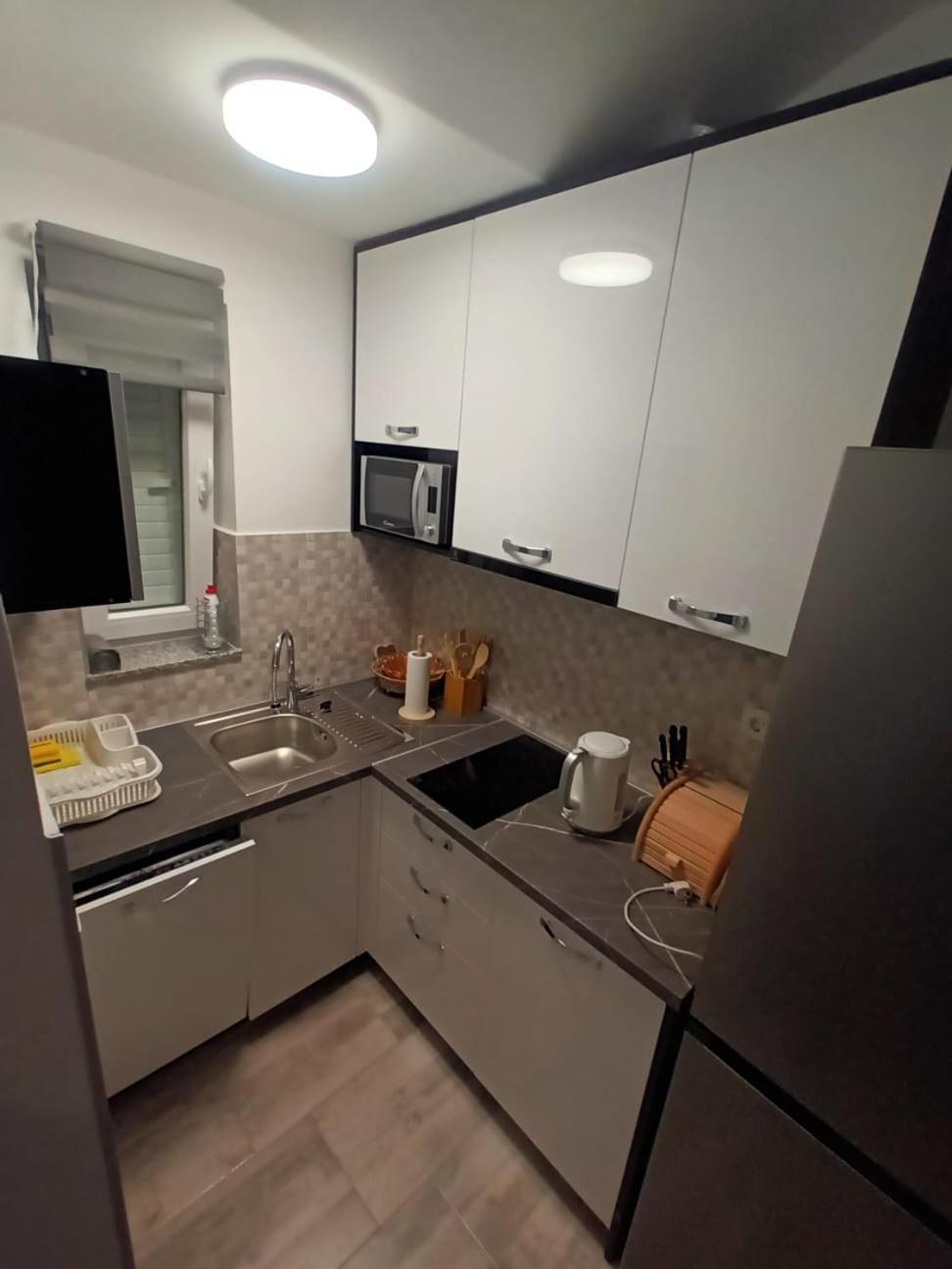 Apartmani Lucija Povljana Exterior foto